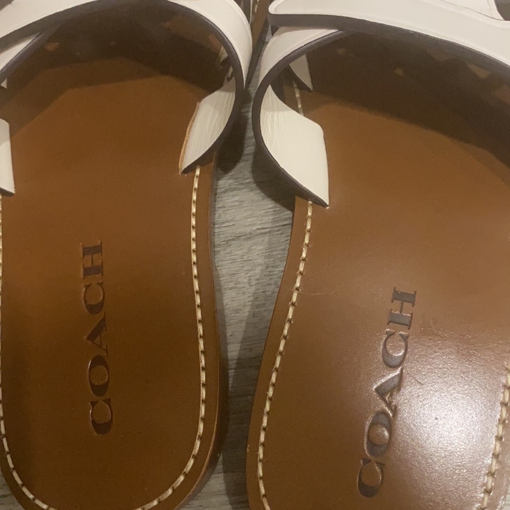 Coach sandals in real leather upper cream color. Only worn once for a date. - Picture 8 of 8